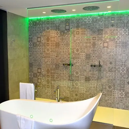 Emyla New Modern 5 Min From Pacha Villa *