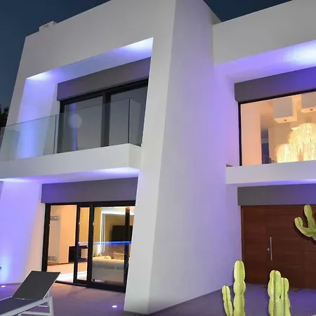Villa Emyla New Modern 5 Min From Pacha Santa Eularia des Riu