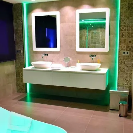 Emyla New Modern 5 Min From Pacha Santa Eularia des Riu