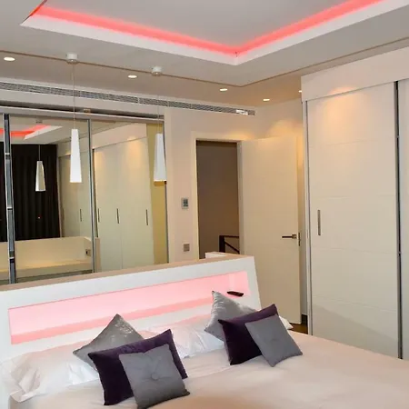 Emyla New Modern 5 Min From Pacha Villa